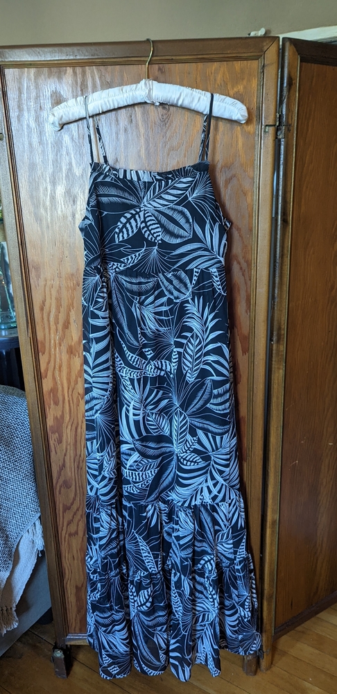 NWOT Banana Republic Maxi Dress. Size XS.